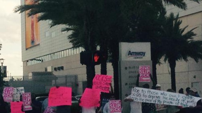 Amway or the highway: Rick Scott greeted with protest at latest Orlando fundraiser