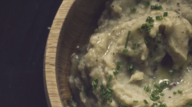 The lovely Phi of food blog Princess Tofu created these smoked mashed potatoes, but they are decidedly not vegan.