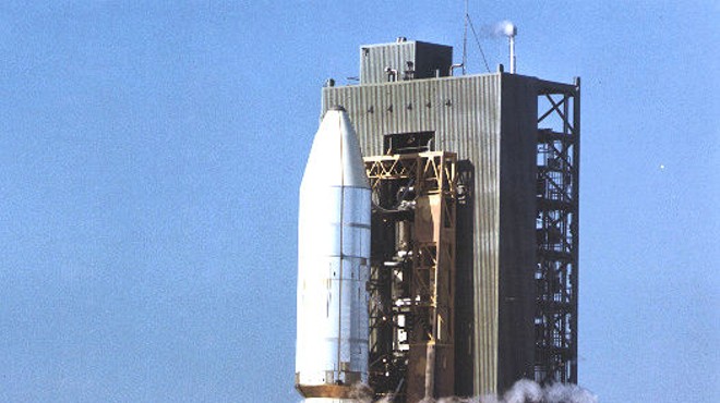 Titan IIIE 23E-6/Centaur D-1T E-6 launches Voyager 1 from LC-41 at Cape Canaveral Air Force Station, 5 September 1977