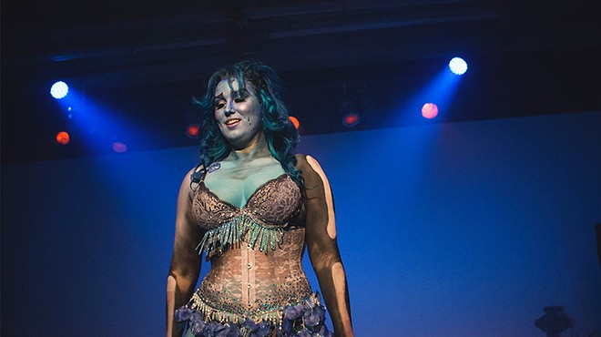 Performer Lita LaRoux, not in a Star Wars costume, but close enough