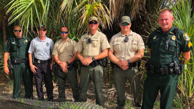 Florida cops: 'This may be the largest gator we've ever responded to'