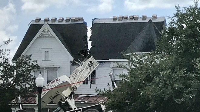 Wall St. Cantina in downtown Orlando offers free lunch if a crane fell on your house