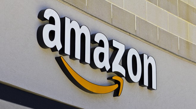 As Amazon opens new Orlando warehouse, the company raises minimum wage to $15