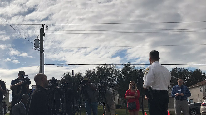 Florida deputy kills two women, a child before turning gun on himself
