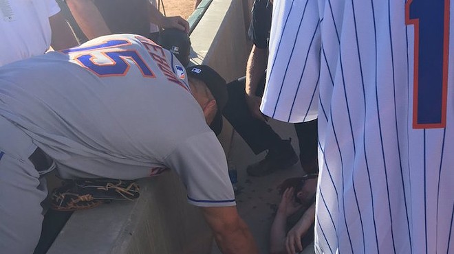 Tim Tebow uses prayer to 'heal' fan who has seizure during autograph session