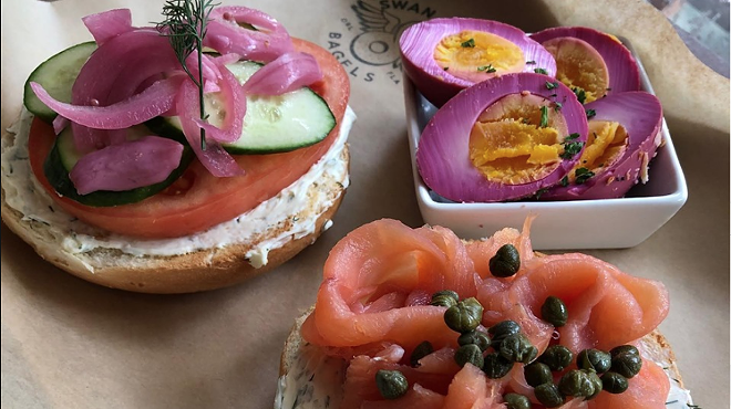 Swan City Bagels open at Eola General, Tapa Toro launches 'bottomless brunch,' and more in our food news roundup