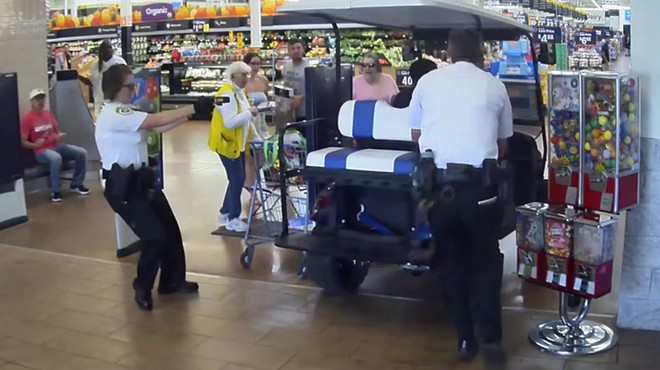 Video shows Florida gentleman driving golf cart into same Walmart evacuated on Sunday