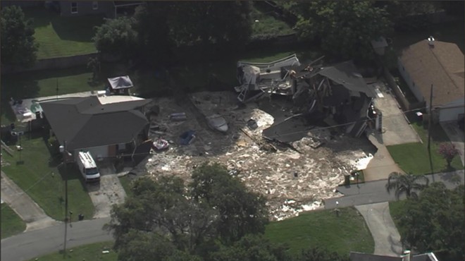 Massive sinkhole swallows two Florida homes, forces evacuations