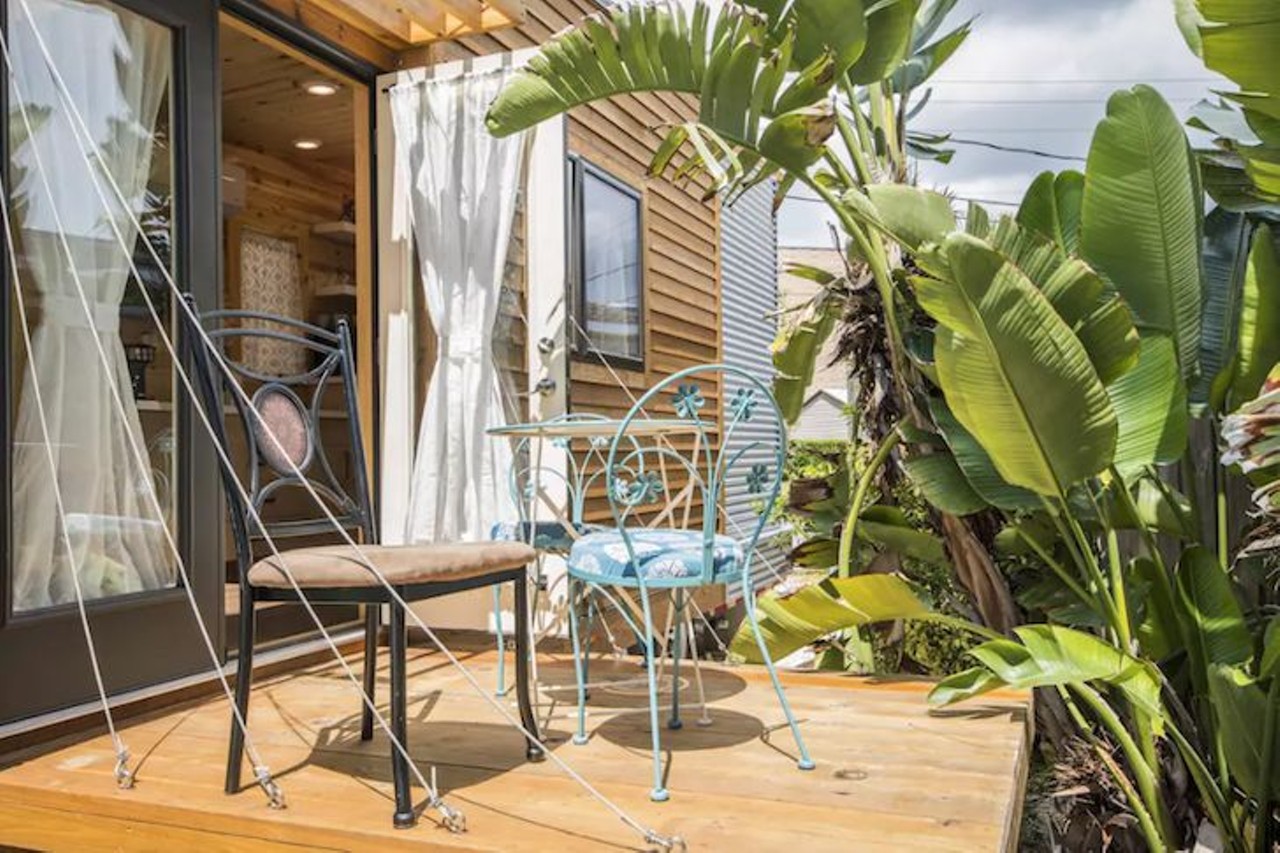 Tiny House Dragonfly near Siesta Key Beach  
4 guests, 1 bedroom, 2 beds, 1 bath
$130 per night
You'll find a little bistro set on the rear deck.