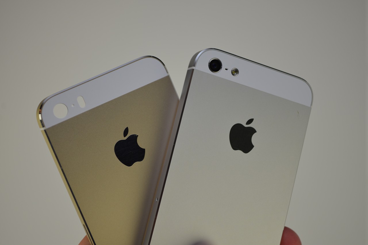 Yes, we know: Labor Day is not really the day to celebrate technology made by underpaid Chinese laborers. But blogger Sonny Dickson says he&#146;s gotten ahold of a leaked iPhone 5S and it&#146;s going to come in champagne as well as silver. He&#146;s posted a video of new iPhone images to his site.