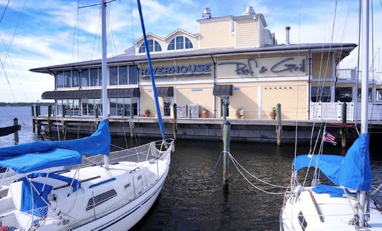 Historic houseboat on Manatee River 
1 unit, 4 guest capacity, 3 nights minimum stay, $294.25 per night
The marina also has a workout facility, jacuzzi, restaurants and laundry facilities.