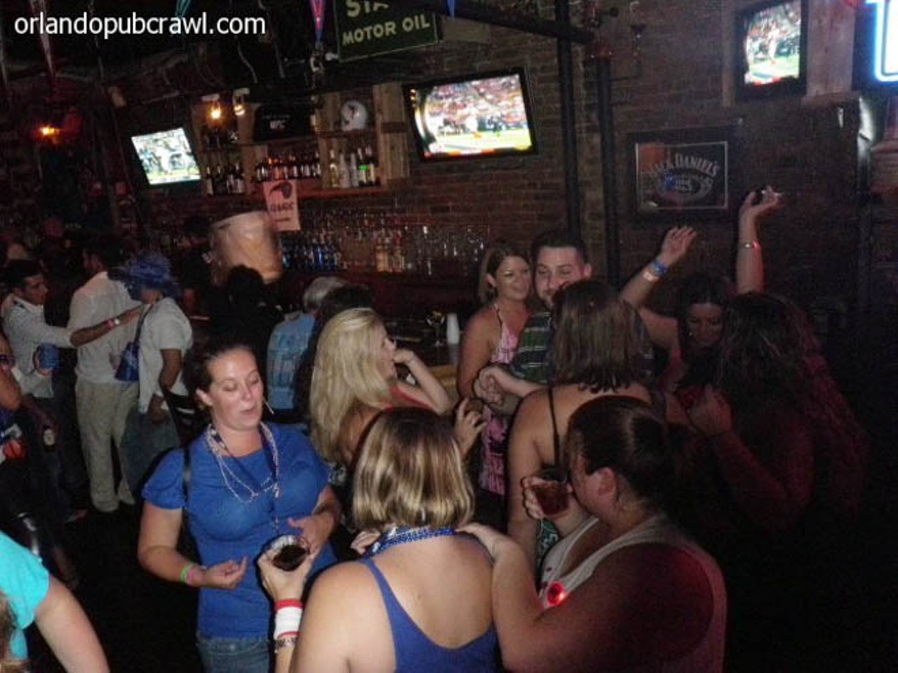 17 photos of what to expect at the Orlando Magic Pub Crawl