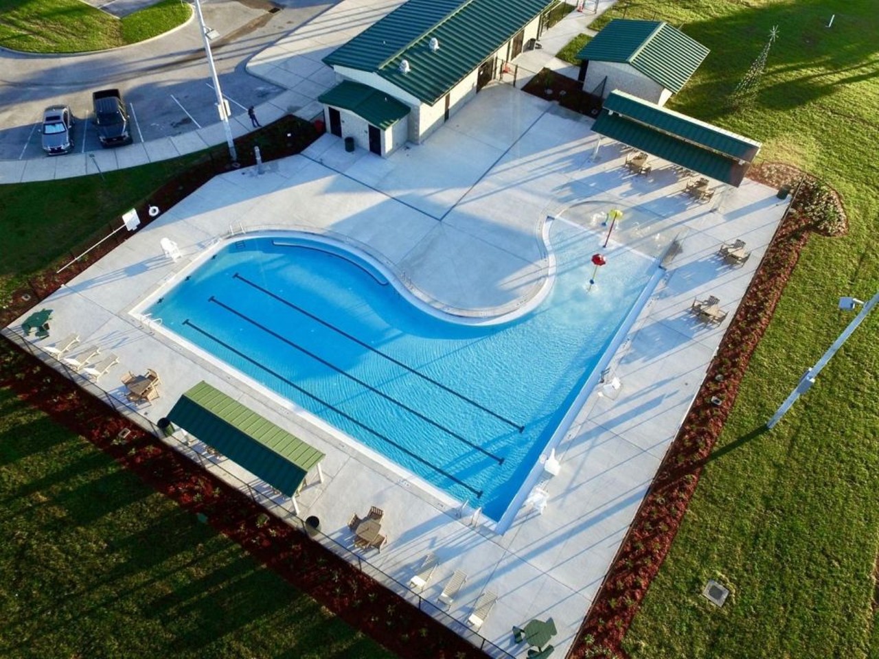 Lake Eva Aquatic Center 
321 S. Sixth St., Haines City, FL 33844, (863) 421-3715
This aquatic facility has space for adults and children. The entry fee is $3 (children under age 2 can swim free). They offer swimming lessons and a splash pad for kids. 
Photo via Haines City