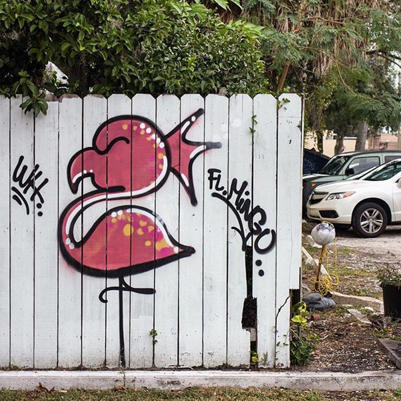 Instagram user streetartorlando found this cool flamingo.
