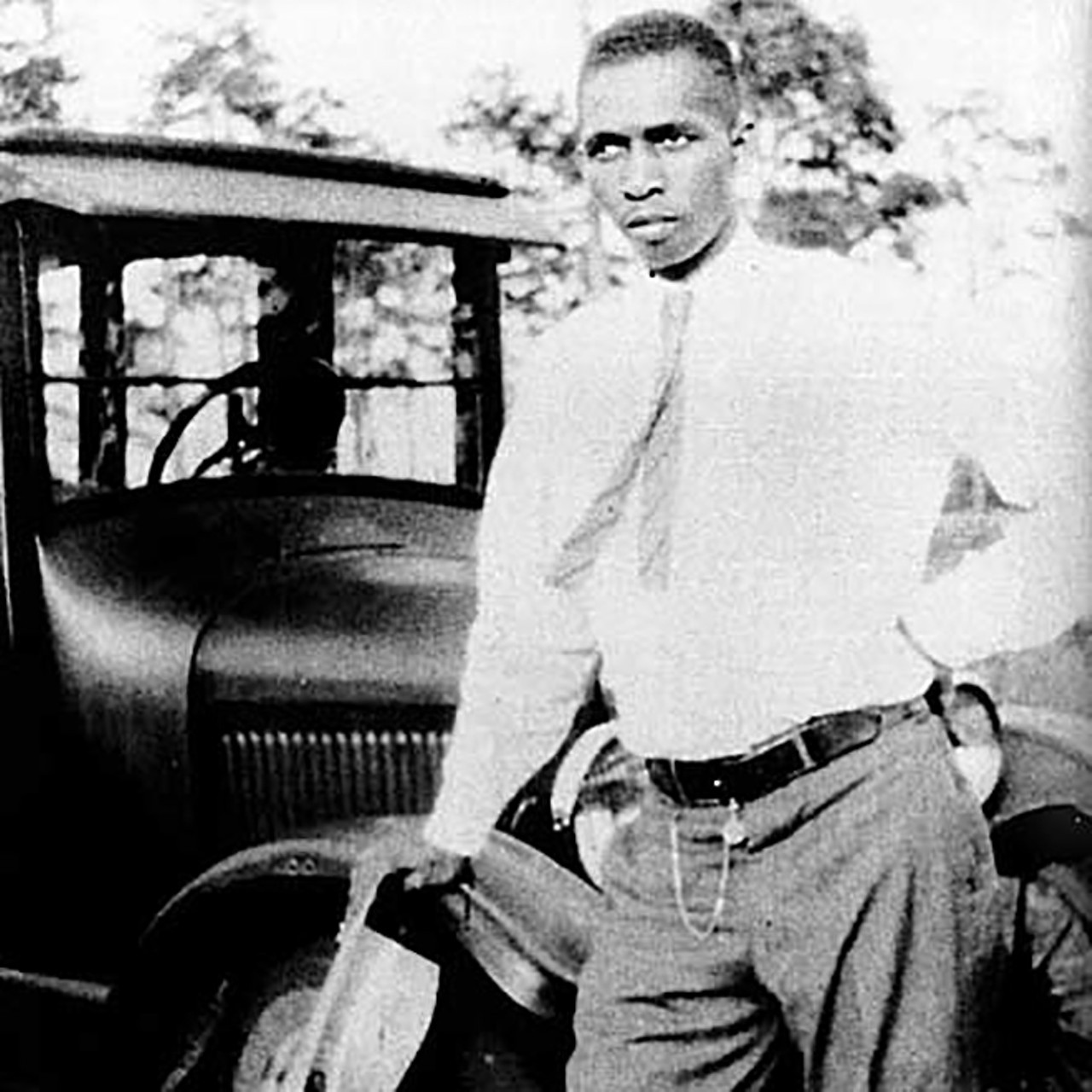 Harry T. Moore
Nov. 18, 1905 - Dec. 25, 1951
Buried at LaGrange Cemetery
Moore served as the NAACP's Florida branch president in the 1940s. After a bomb detonated under his home in 1951, he was fatally wounded, marking the first NAACP death in the Civil Rights Movement.
Photo via the65connection.com