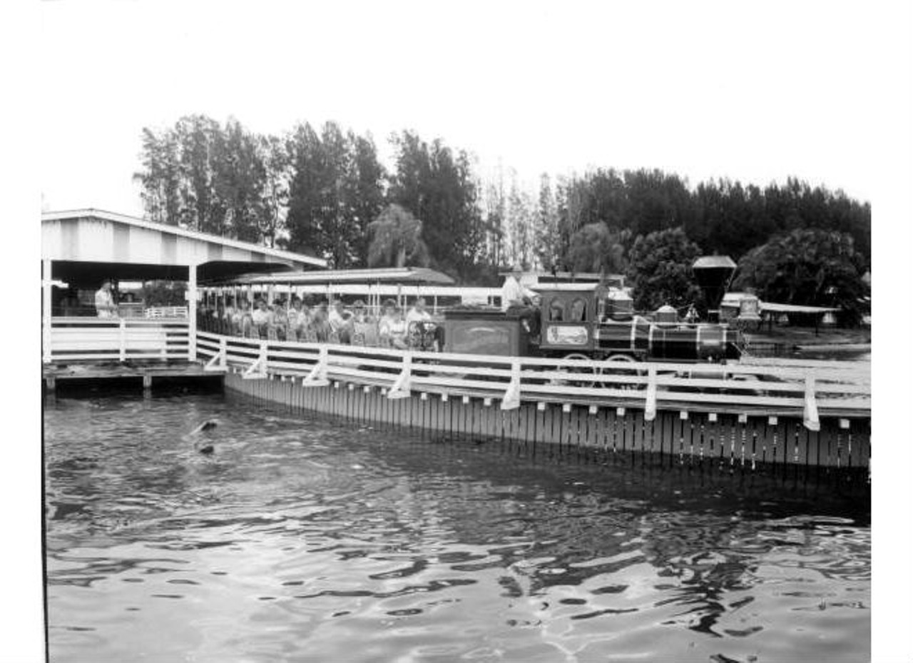 Tourists on train at the Gatorland theme park.State Archives of Florida, Florida Memory