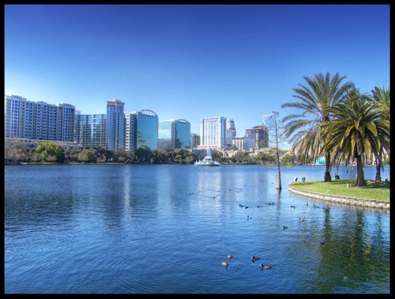 Lake Eola is actually a giant sinkhole. It covers an area of 23 acres, and its deepest point is 23 feet.
Photo via Flickr