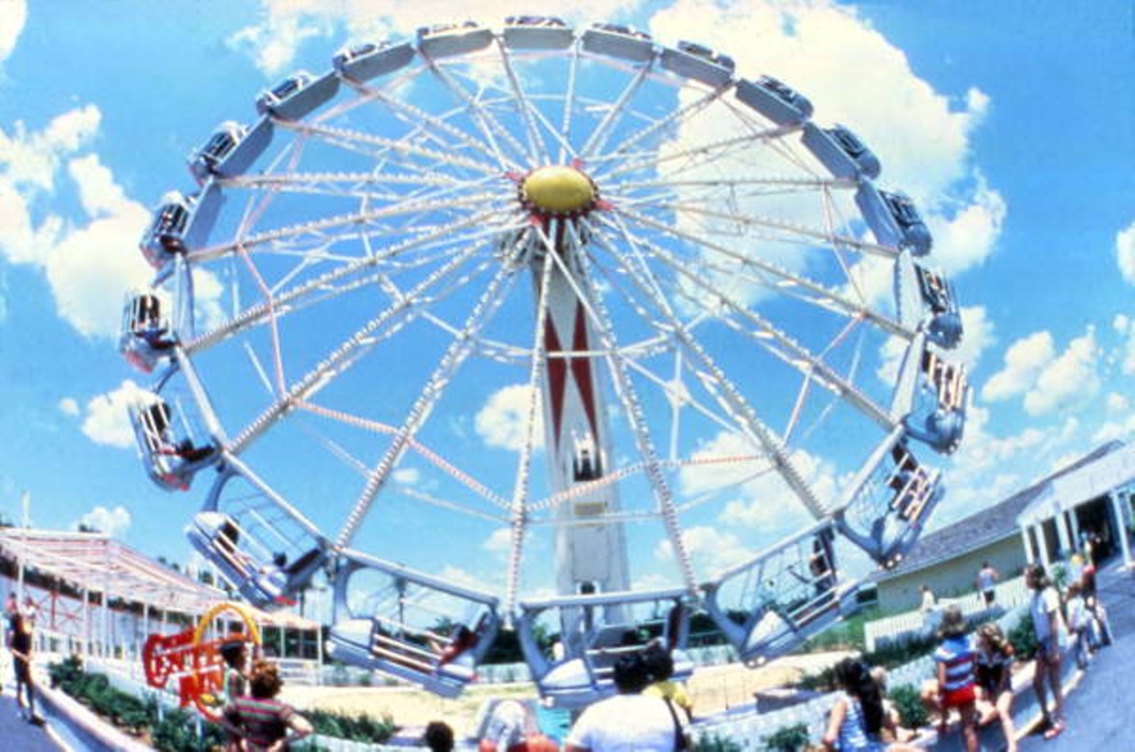 And rides, like this one called the Center Ring. (via floridamemory.com)