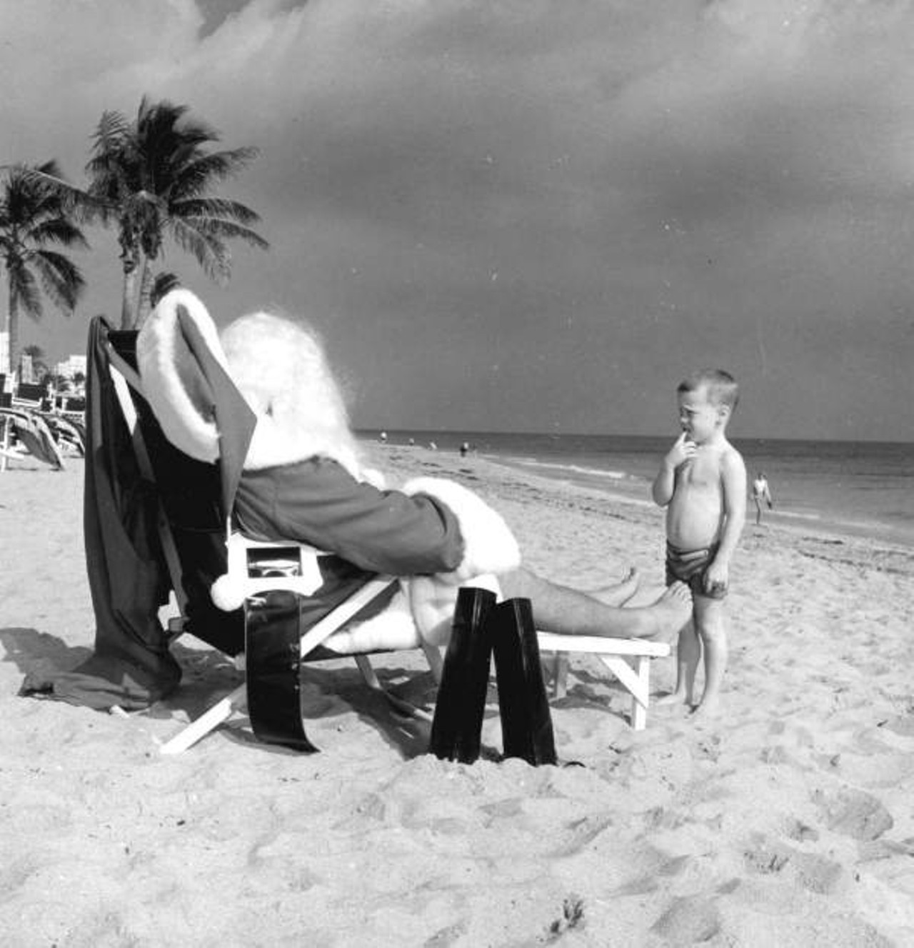 30 vintage pics of Florida Santas from the state archives