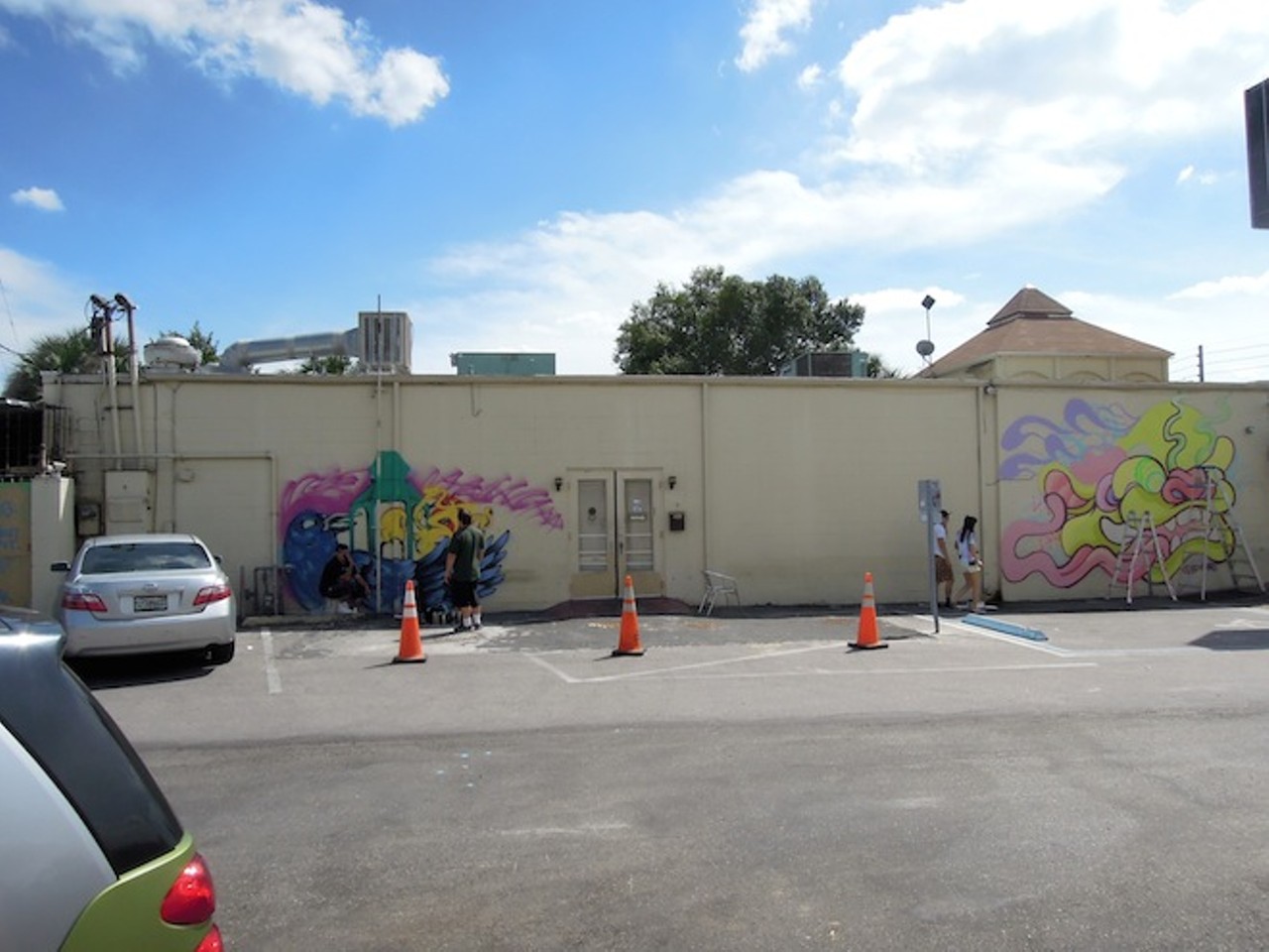 30 vivid shots of Orlando graffiti in progress