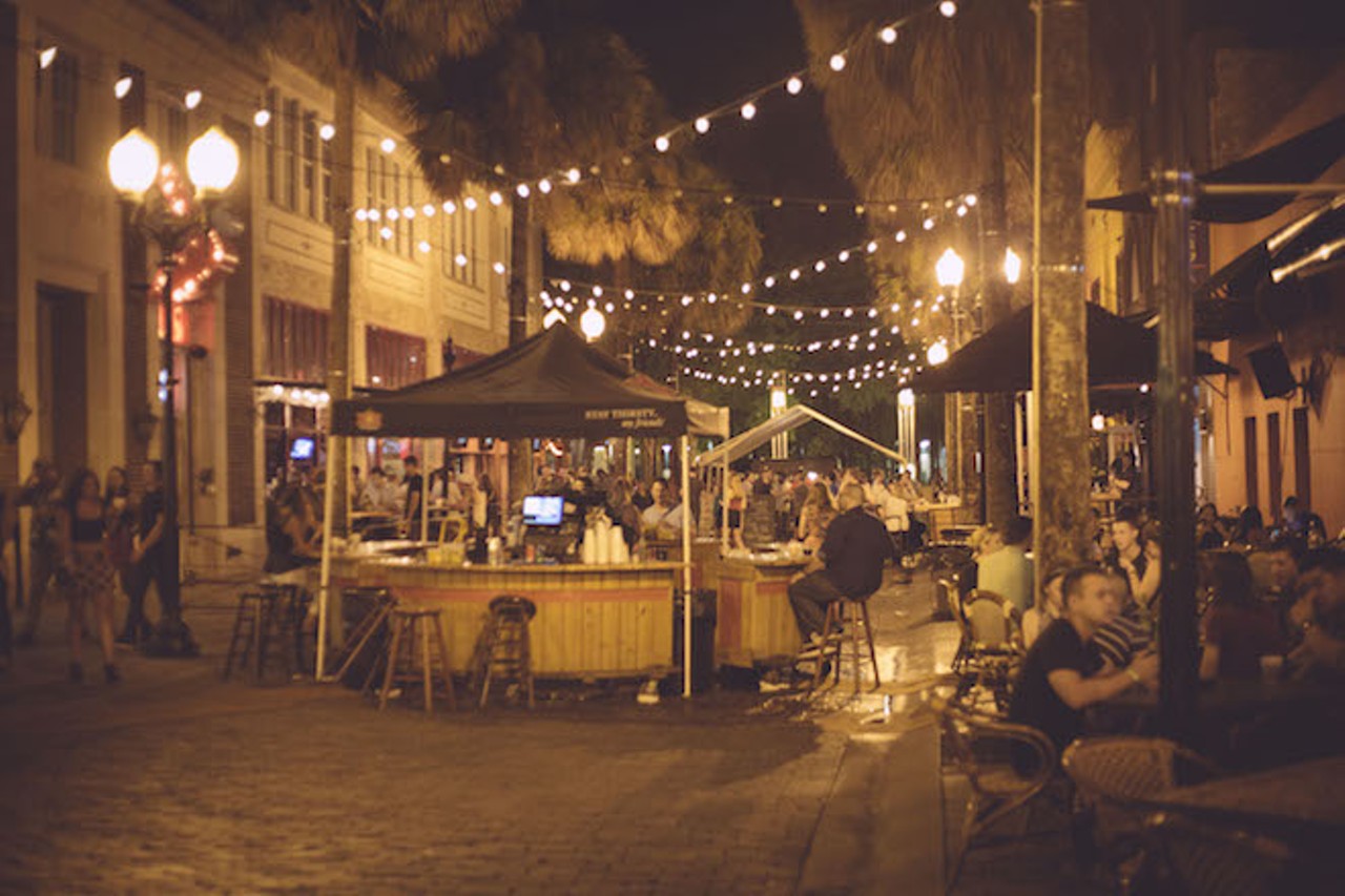 39 scenes from a night in downtown Orlando