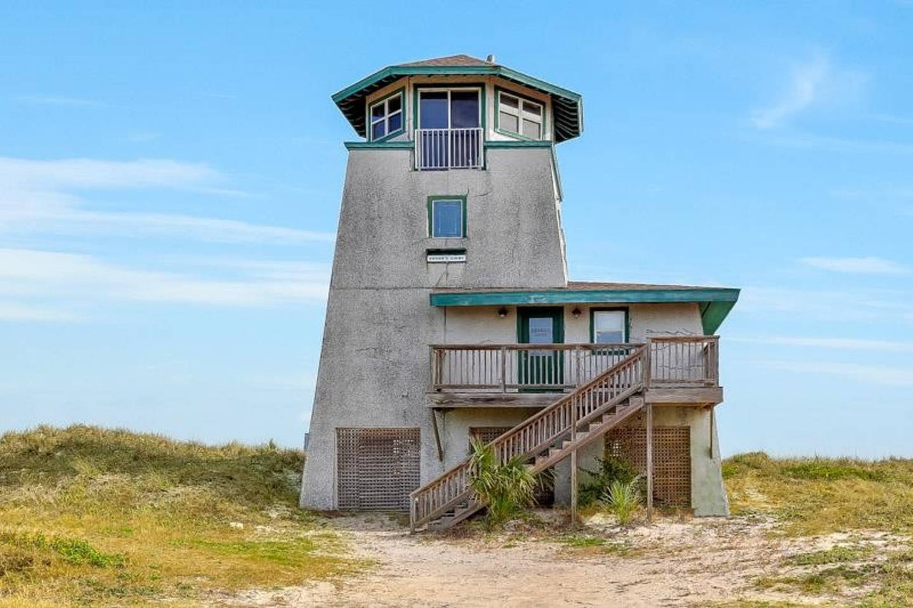 A Florida couple is giving away this awesome beach house, but there's a catch