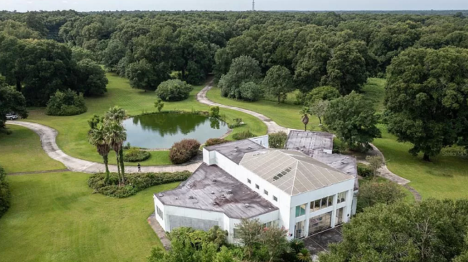 A rural mansion in DeLand is now on the market, and it comes with an indoor pool