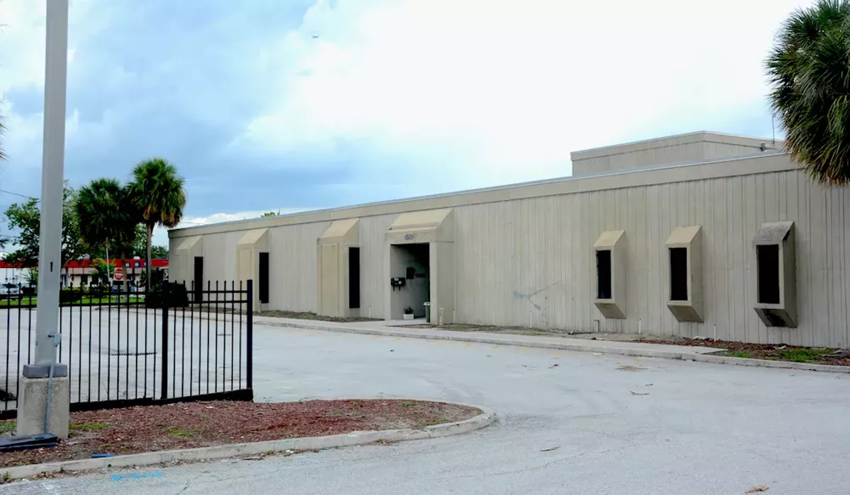 Image: Best Local Brutalism Besides Our Beloved Downtown Library: Abandoned AT+T Building