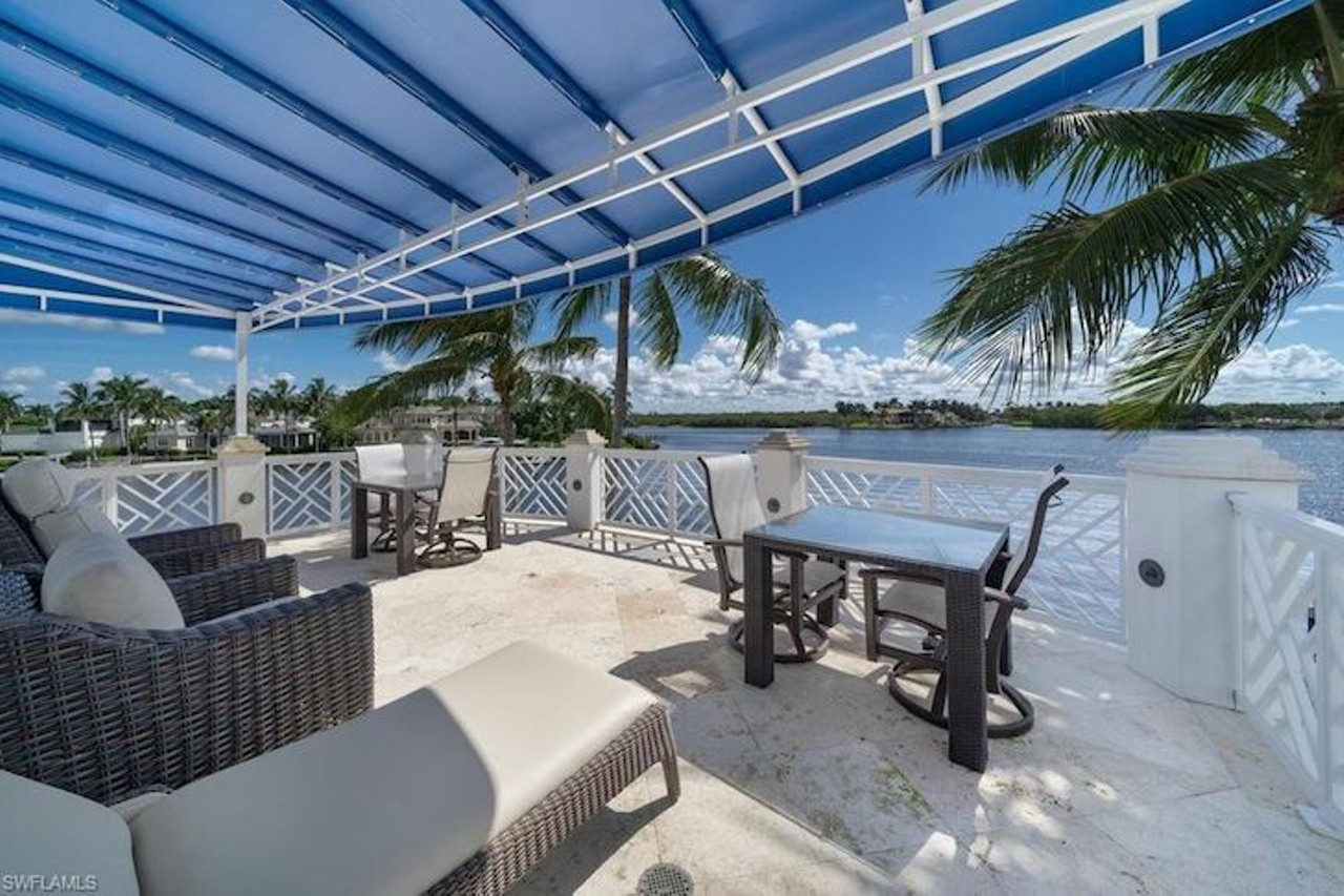 Best-selling author Janet Evanovich is selling her one-of-a-kind Florida home for $17 million