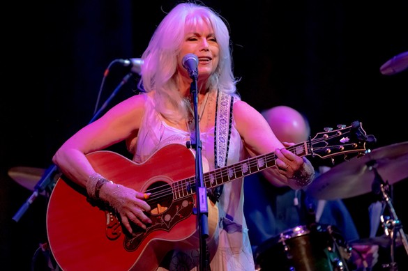 EmmyLou Harris performed an unforgettable show for a sold-out crowd at the Villages