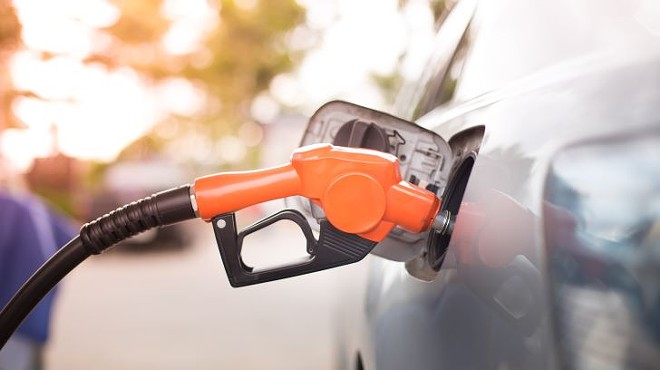 Florida gas prices drop 7 cents ahead of Memorial Day weekend