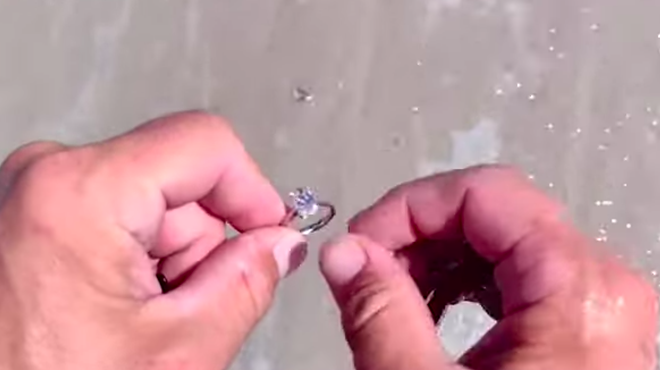 Florida man uncovers $40K diamond ring on beach, gives it back to owners