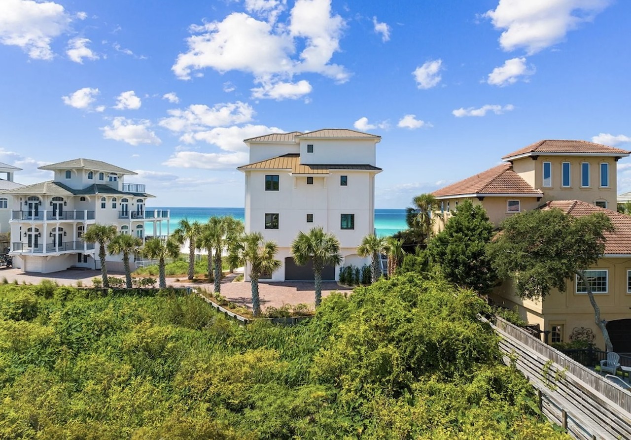 Former Dave and Buster’s CEO lists beachfront Florida home for sale