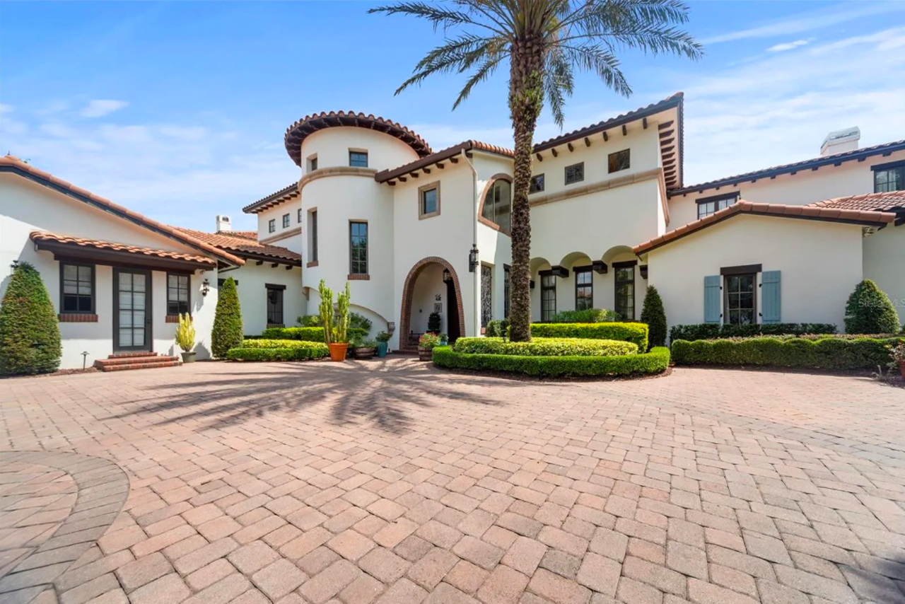 Former Tampa Bay Rays slugger Carlos Peña is selling his Orlando-area mansion for $7.4 million