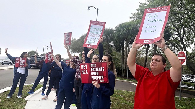 Registered nurses rally outside HCA Lake Monroe Hospital in support of improved staffing levels (March 5, 2024)