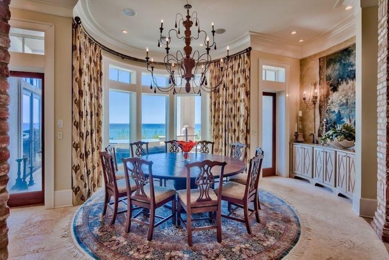 If you heart Mike Huckabee, his luxurious Florida beach house is up for sale
