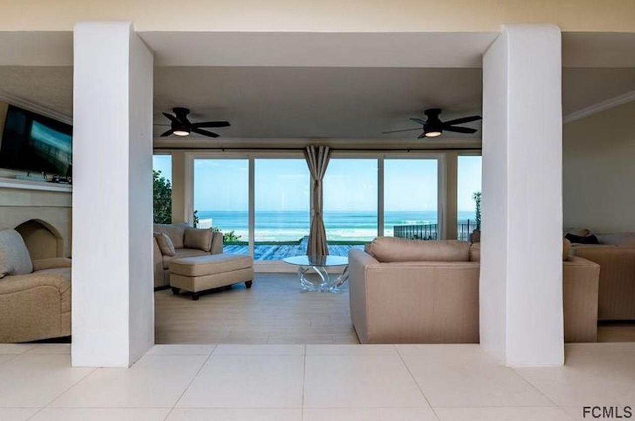 Imagine yourself in this tiny oceanside retreat along Daytona Beach Shores