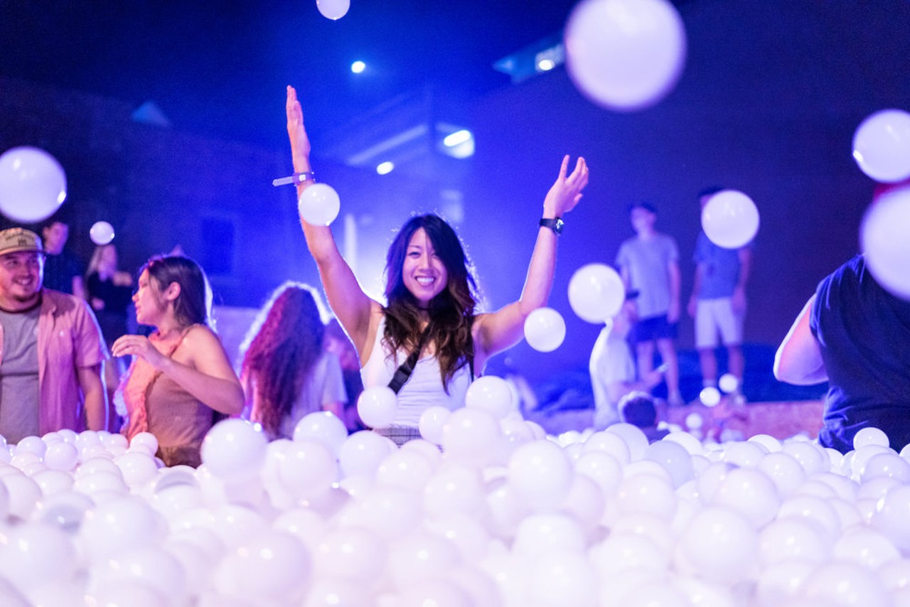 Over 200,00 balls in the giant ball-pit, photo by Quay Hu , via Creative City Project