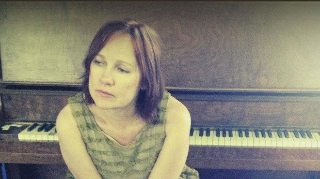 Iris DeMent brings her heart-wrenching songwriting to the Plaza