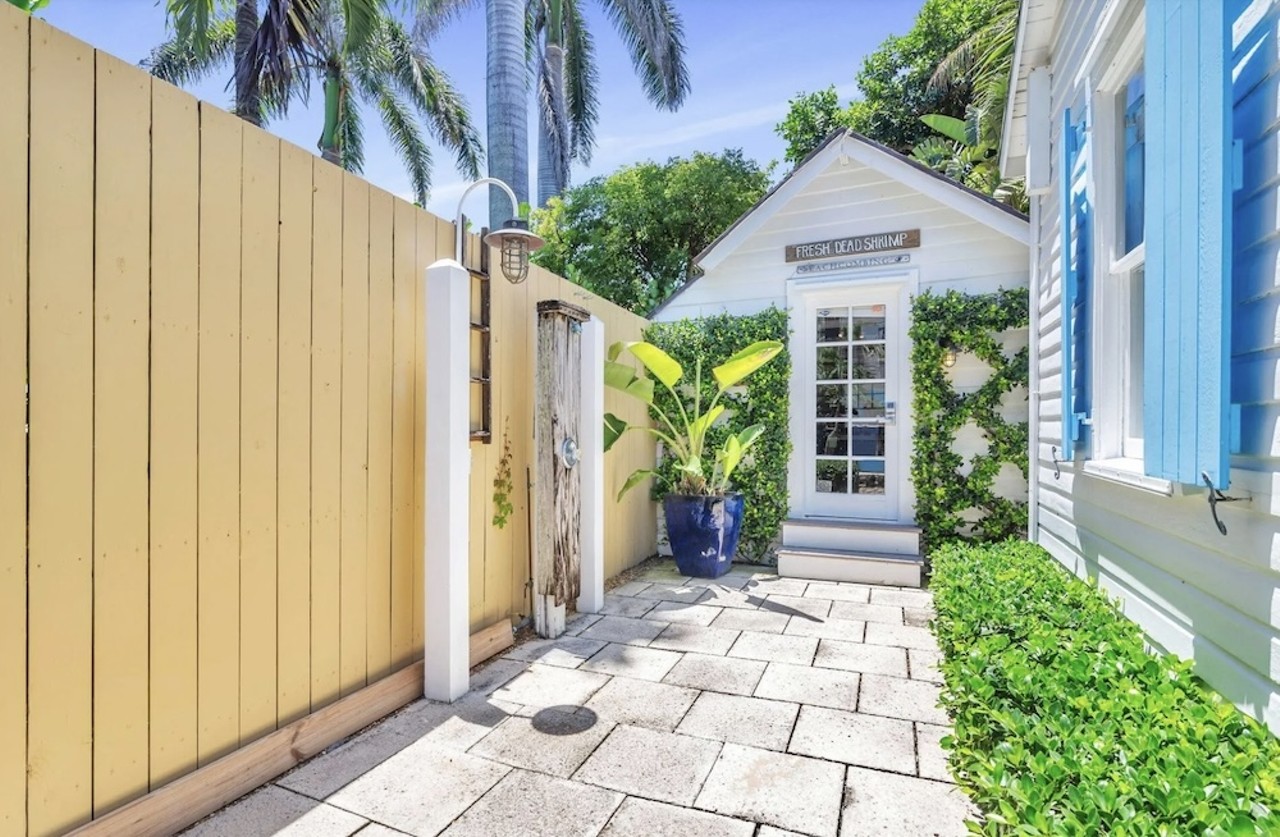 Jimmy Buffett's Florida bungalow hits the market for $7.25 million, and it comes with a music studio