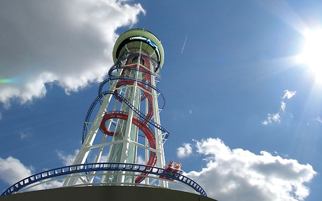 Meet the world’s tallest roller coaster, Skyscraper