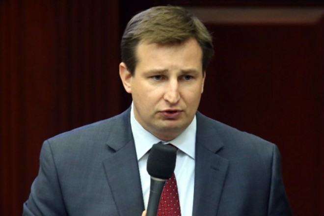 Nauseating anti-gay bill clears Florida House hearing, has yet to find boyfriend in the Senate