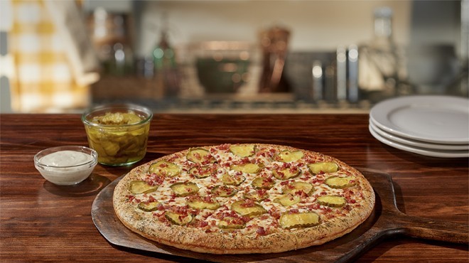 Hungry Howie's pickle-bacon-ranch pizza launches in Orlando this weekend