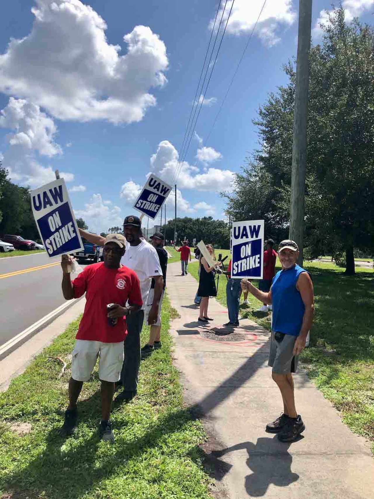 Orlando auto workers strike, joining thousands of UAW union members across the United States