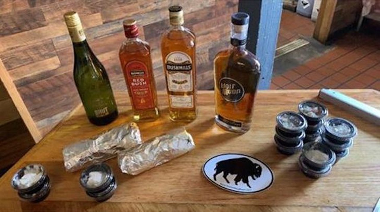 Smiling Bison Sanford 
Pre-batched cocktails by the jar and bottle as well as mimosas, bloody mary mix, beers and wines. Curbside pickup or delivery can be arranged online or by phone 407-915-6086.
Photo via Smiling Bison/Facebook