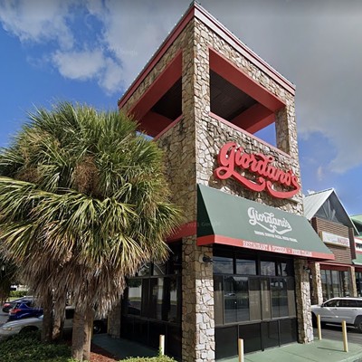 Orlando pizza franchise failed to pay tipped servers overtime and direct cash wages