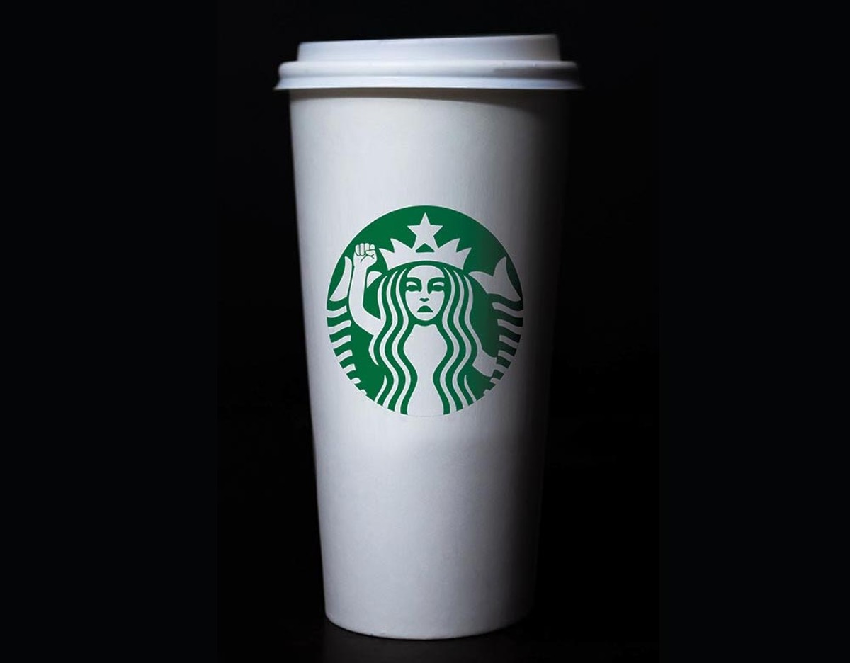 Starbucks Workers Say Cup Lids Are a Huge Problem