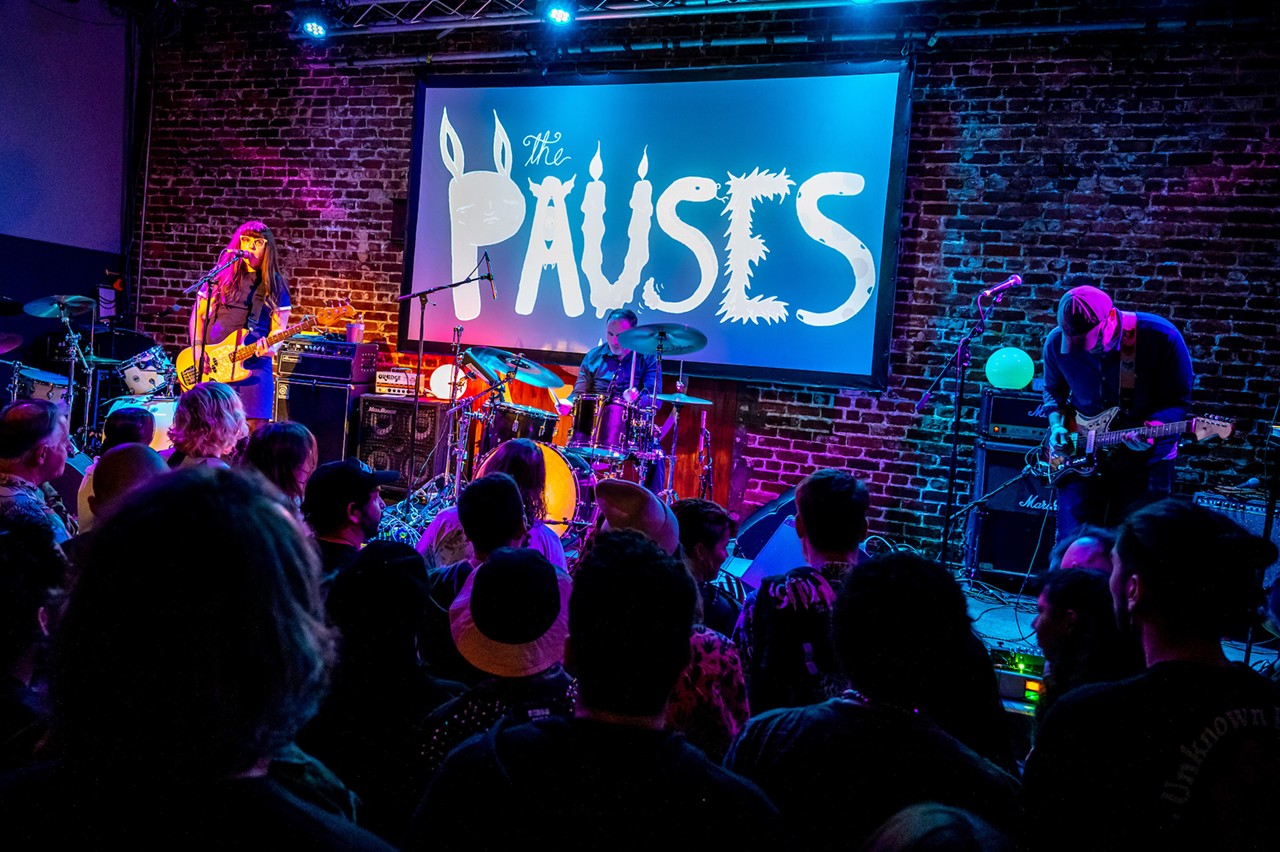 Otoboke Beaver and the Pauses sparked an ecstatic frenzy at the Social in Orlando