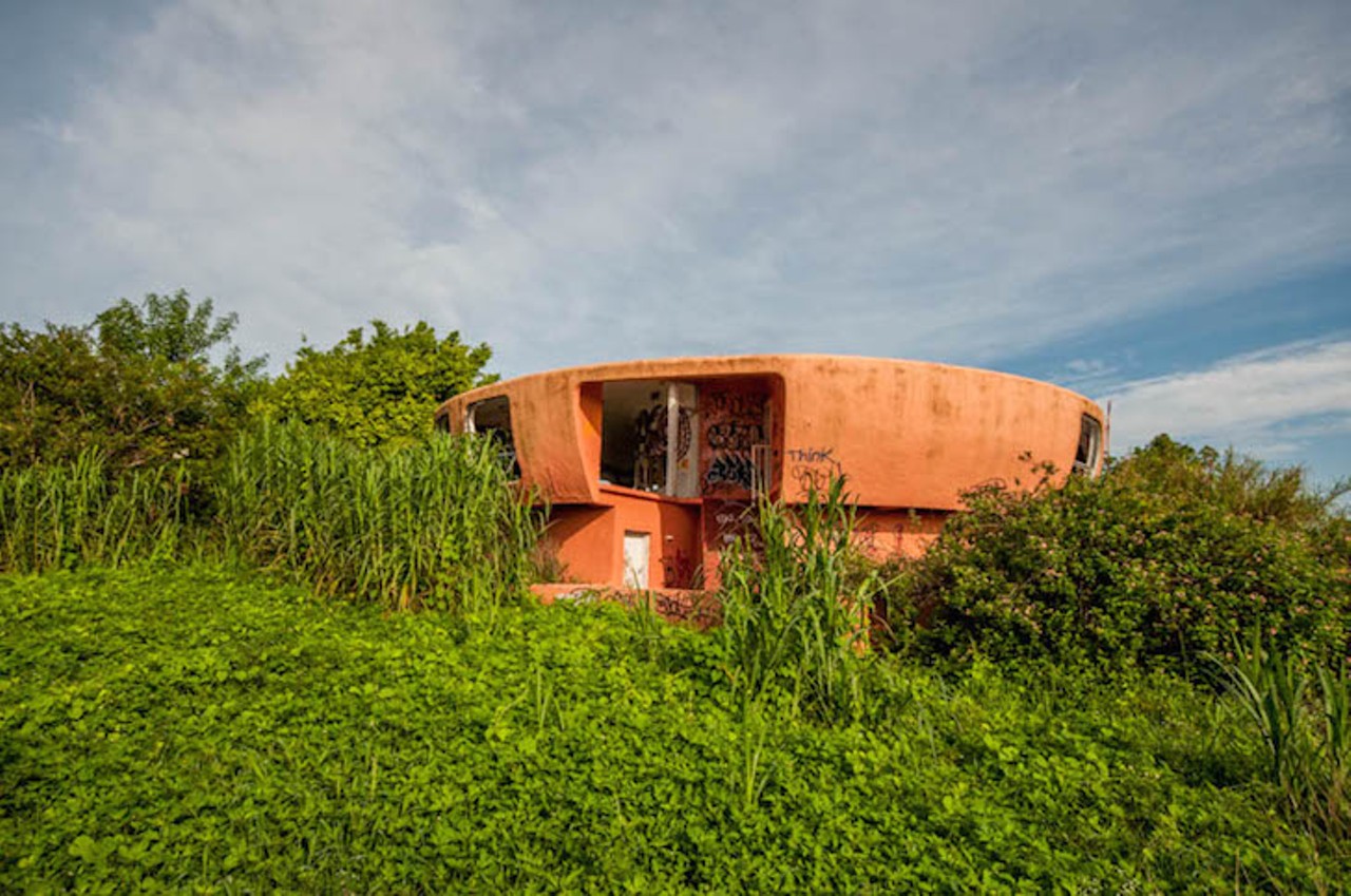 Photos from Florida's mysterious, and abandoned 'UFO House'
