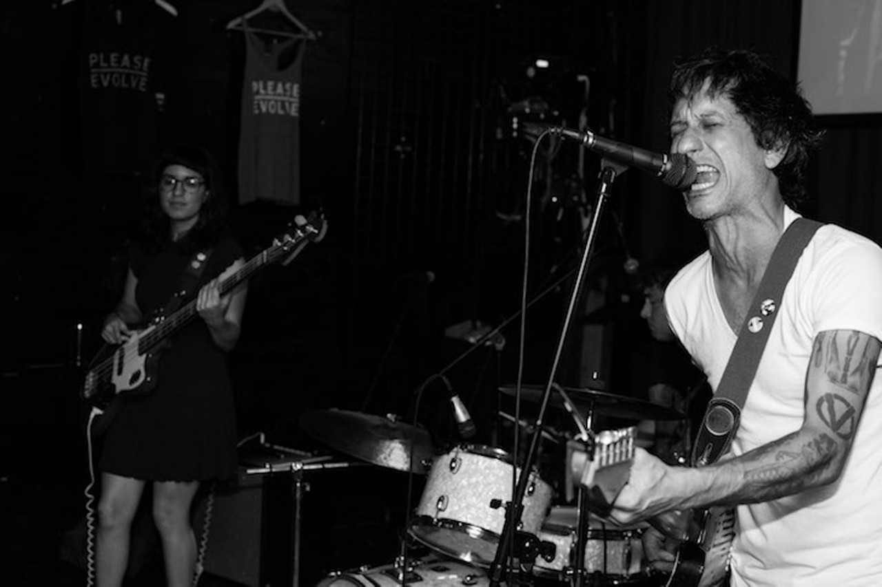 Photos from the Zigs, Dumberbunnies, Swept and the Knick-Knacks at the Spacebar